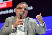 El Gobernador de Catamarca Raúl Jalil - Foto: NA