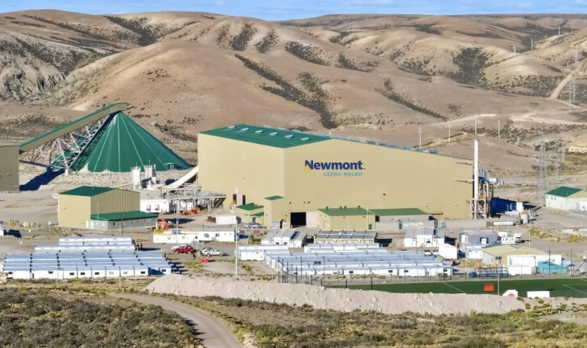 Minera Newmont. Medida ejemplar del gobierno provincial, sin embargo, no está claro aún, si triunfará el valor de la vida humana o los intereses empresarios Minera Newmont. Medida ejemplar del gobierno provincial, sin embargo, no está claro aún, si triunfará el valor de la vida humana o los intereses empresarios
