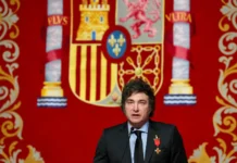 Javier Milei: “el jefe de Gabinete que fue eyectado era amigo mío hacía 18 años” Javier Milei: "el jefe de Gabinete que fue eyectado era amigo mío hacía 18 años” - Foto: NA