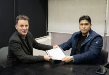 Si se aprueba la propuesta del Gobernador Vidal para los trabajadores de YCRT, sería lícito que los demás trabajadores pidan cobrar el 82% móvil en Santa Cruz El Gobernador Claudio Vidal junto al interventor de YCRT Thierry Decoud