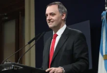 El gobierno insistirá con las privatización de empresas estatales El vocero presidencial Manuel Adorni - Foto: Presidencia