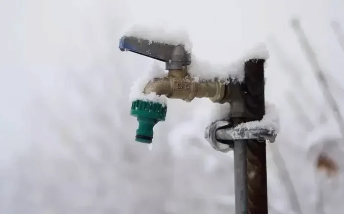 Servicios Públicos pide uso responsable del agua potable ante el frío