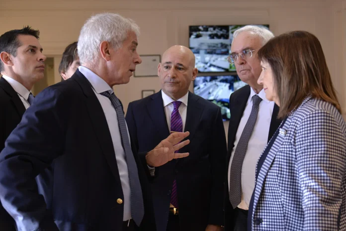 Presentan proyecto para reducir la edad de imputabilidad a 13 años: declaraciones de Bullrich y Cúneo Libarona - Foto: NA