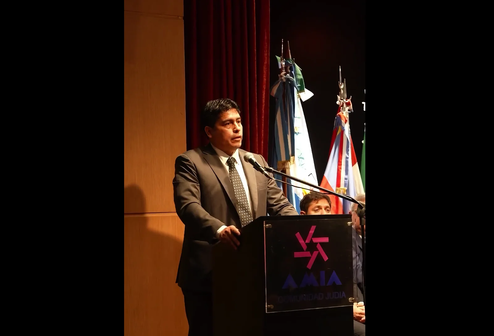 Pablo Grasso y Claudio Vidal en la pavada, mientras Santa Cruz y la capital se encuentran en todo tipo de emergencias Pablo Grasso y Claudio Vidal en la pavada, mientras Santa Cruz y la capital se encuentran en todo tipo de emergencias