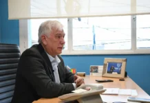 Ministerio de Trabajo de Santa Cruz dicta conciliación obligatoria en el conflicto docente El ministro de Trabajo Julio Gutiérrez
