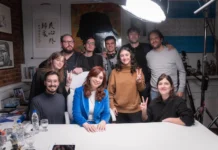 Reapareció CFK. De “viejo hijo de puta”, a recordar la obra de Juan Domingo Perón y de dejar un país en ruinas a erigirse en especialista en economía Reapareció CFK. De "viejo hijo de puta", a recordar la obra de Juan Domingo Perón y de dejar un país en ruinas a erigirse en especialista en economía