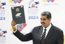 El dictadorzuelo con el mazo dando, el poder usurpando y con los colectivos matando El dictadorzuelo con el mazo dando, el poder usurpando y con los colectivos matando - Foto: NA