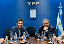 Encuentro entre gobernador de Chubut y presidente de YPF por áreas petroleras Encuentro entre gobernador de Chubut y presidente de YPF por áreas petroleras