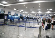 Pilotos y personal aeronáutico inician medidas de fuerza El Aeroparque Jorge Newbery - Foto: NA