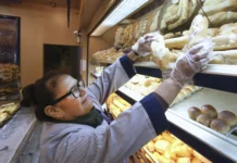 La inflación desaceleró por tercer mes consecutivo pero sigue alta - Foto: NA