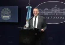 Manuel Adorni criticó a los gremios por paro: “paran los privilegiados” Manuel Adorni defiende decreto sobre acceso a información pública ante las críticas