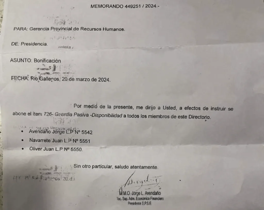 Los funcionarios provinciales que no se privan de nada. Jubilados y jerárquicos se autoasignan viáticos, desarraigo y (también) “guardia pasiva”