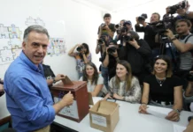 Uruguay: Yamandú Orsi y Álvaro Delgado se medirán en balotaje presidencial Uruguay: Yamandú Orsi y Álvaro Delgado se medirán en balotaje presidencial - Foto: NA