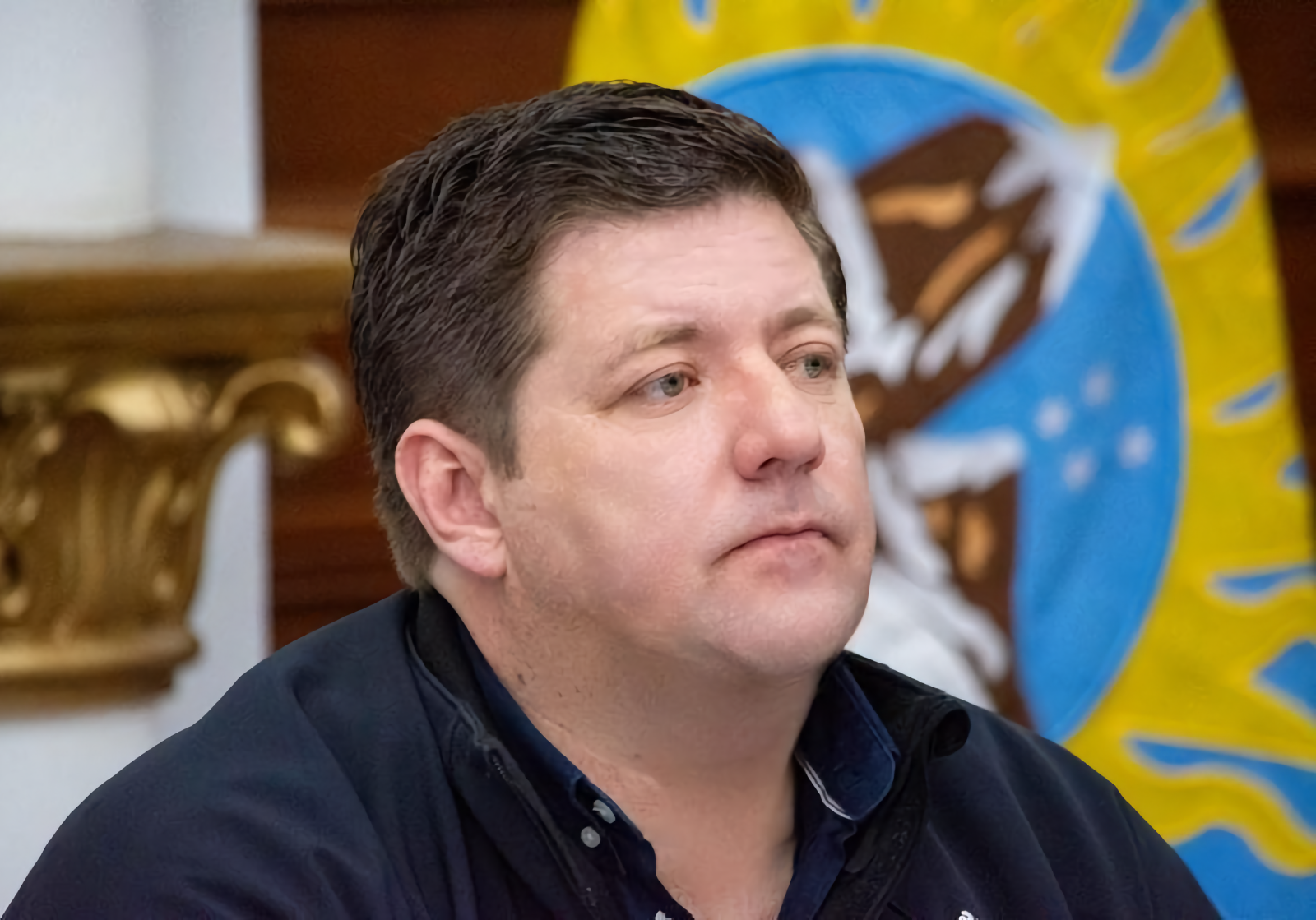 La llegada de Pedro Luxen a la Cámara tiene dos lecturas: cooptar el poder legislativo y prevenir una salida forzada del gobierno La llegada de Pedro Luxen a la Cámara tiene dos lecturas: cooptar el poder legislativo y prevenir una salida forzada del gobierno