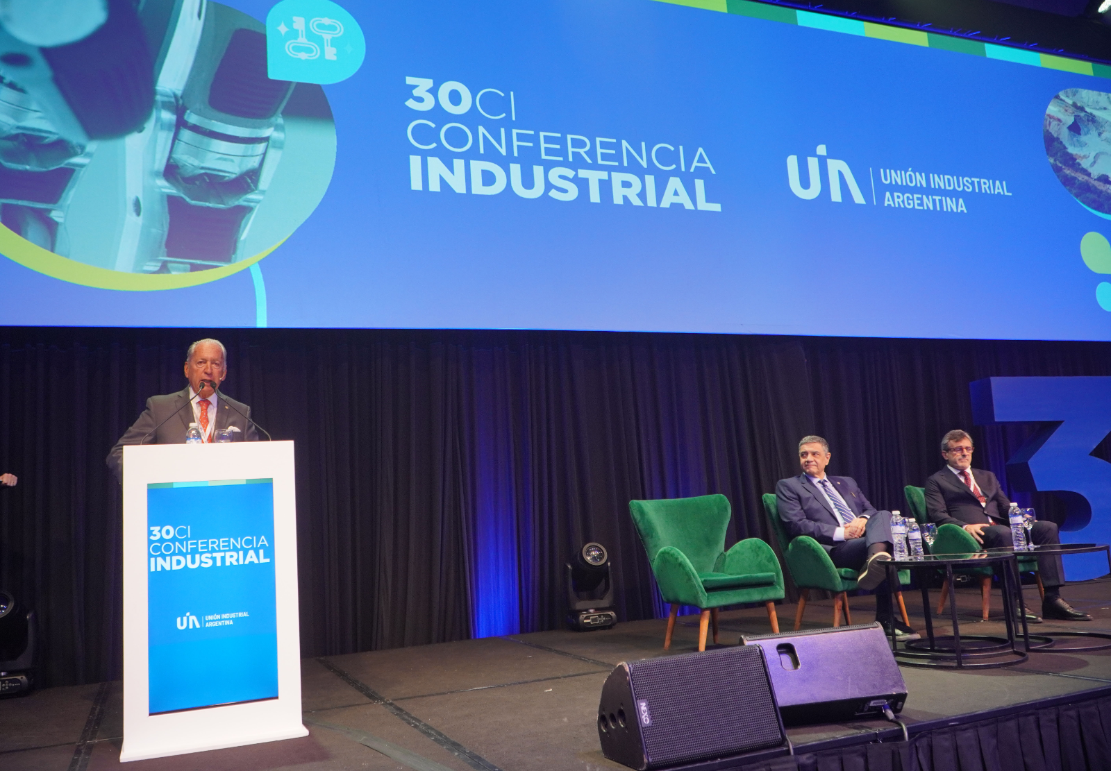 Industriales reclaman igualdad de condiciones y respeto en la apertura de la 30° Conferencia de la UIA - Foto: NA Industriales reclaman igualdad de condiciones y respeto en la apertura de la 30° Conferencia de la UIA - Foto: NA