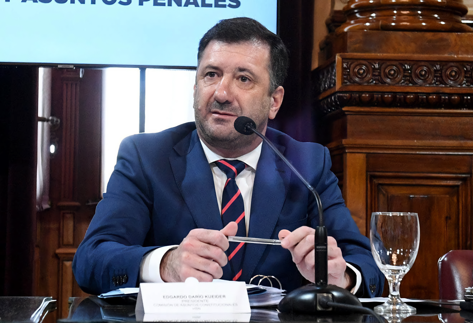 El Senador Edgardo Kueider es detenido en Paraguay con más de 200 mil dólares sin declarar - Foto: NA El Senador Edgardo Kueider es detenido en Paraguay con más de 200 mil dólares sin declarar - Foto: NA