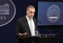 El Gobierno implementa aranceles para extranjeros en universidades y hospitales públicos El vocero presidencial, Manuel Adorni - Foto: Presidencia