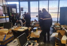 Aduana secuestró productos millonarios en operativo en el Aeropuerto de Ezeiza Aduana secuestró productos millonarios en operativo en el Aeropuerto de Ezeiza