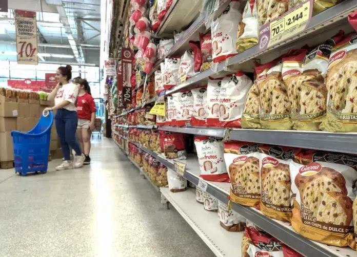 La canasta navideña subió un 80% en 2024 pero con menor incremento respecto al año anterior - Foto: NA