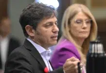 Kicillof suspende cajas de alimentos y detona una interna peronista El gobernador de la provincia de Buenos Aires, Axel Kicillof - Foto: NA