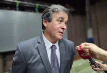 Chubut lidera la adhesión al Régimen de Extinción de Obligaciones con Nación El ministro de Economía de Chubut Andrés Meiszner