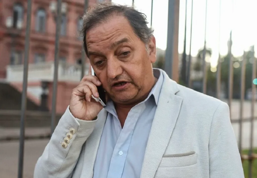 El Senador de Chubut Carlos Linares