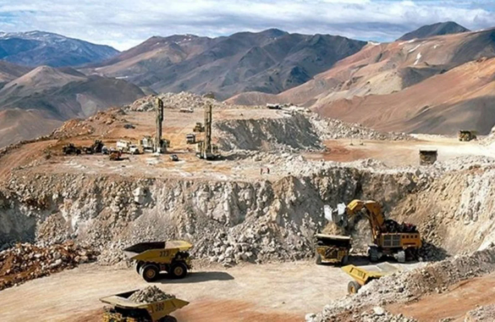 Ingresos por Fondos Mineros en San Juan, un modelo de corrupción que nunca fue analizado tan pormenorizadamente en Santa Cruz Ingresos por Fondos Mineros en San Juan, un modelo de corrupción que nunca fue analizado tan pormenorizadamente en Santa Cruz