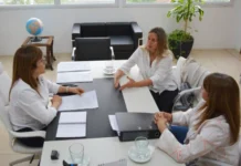 Encuentro entre autoridades de Educación y el colegio Upsala, buscan destrabar el conflicto