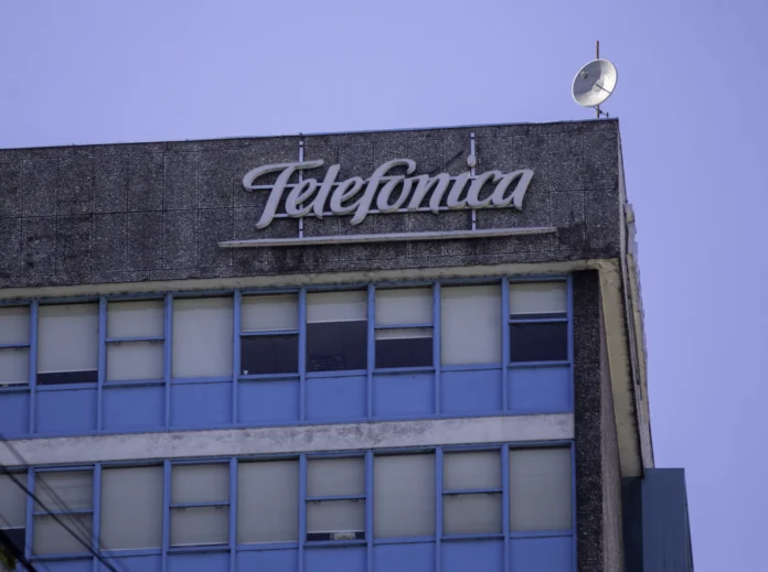 Telecom compra la filial de Telefónica en Argentina, pero el Gobierno plantea objeciones