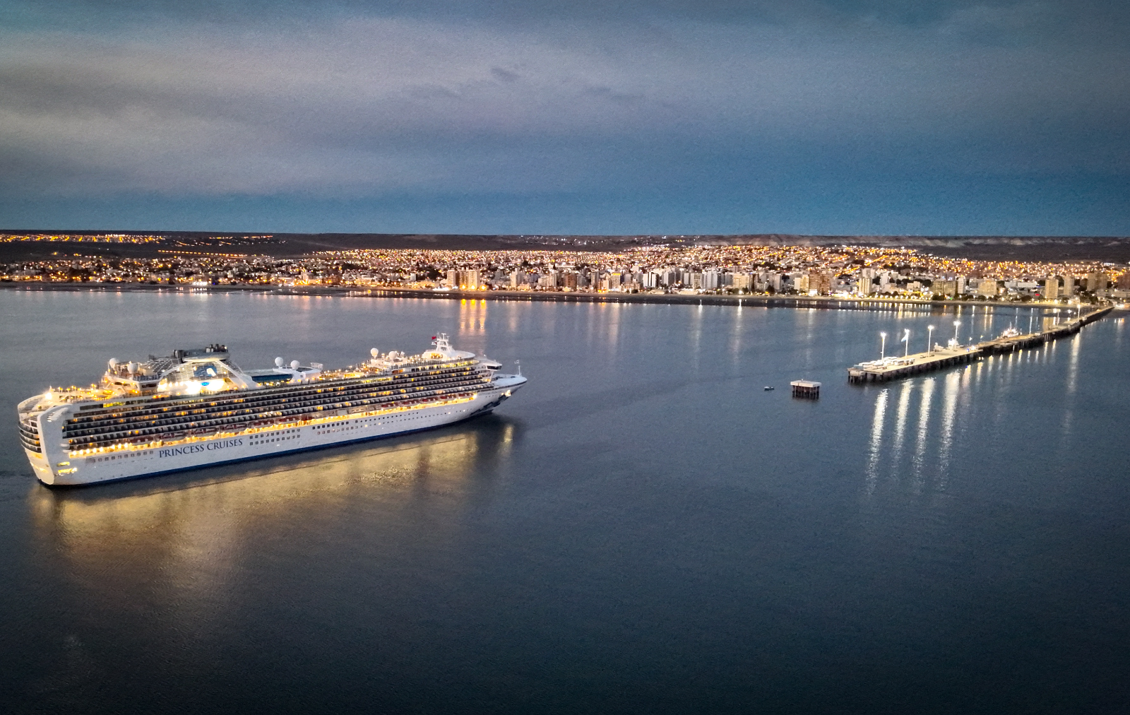 El Sapphire Princess refuerza el posicionamiento de Puerto Madryn como destino clave para el turismo internacional El Sapphire Princess refuerza el posicionamiento de Puerto Madryn como destino clave para el turismo internacional
