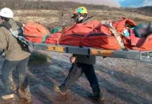 Rescatan a una mujer herida en Laguna Esmeralda Rescatan a una mujer herida en Laguna Esmeralda