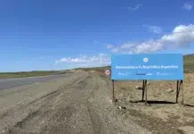 Alertan sobre el estado crítico de la ruta nacional N°3 en Tierra del Fuego La ruta que une Tierra del Fuego con el continente - Foto: OPI Santa Cruz/Francisco Muñoz