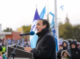 El Intendente Pablo Grasso hace política anunciando ayudas a escuelas provinciales que no son de su competencia ni está autorizado legalmente para hacerlo