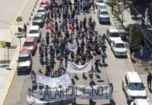 Chubut reabrirá la discusión paritaria con los gremios docentes Docentes de Chubut retoman medidas de fuerza