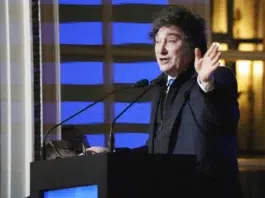 Javier Milei y el desafío de los comicios: "Si la gente va a votar, ganamos" - Foto: NA