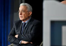 Tribunal Superior de Bogotá suspende la condena de Álvaro Uribe y ordenó su liberación Tribunal Superior de Bogotá suspende la condena de Álvaro Uribe y ordenó su liberación