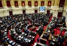 Gobierno acelera reforma laboral tras triunfo electoral Diputados: La oposición logra los dos tercios para tratar el veto a la Ley de Discapacidad - Foto: NA