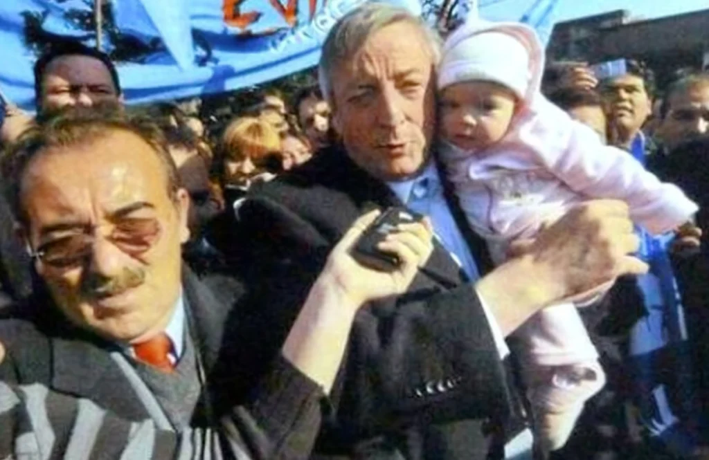 Máximo Zacarías del PAMI junto al Presidente Néstor Kirchner 