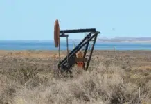 Gobierno anunció la licitación de áreas en la Cuenca Austral Pozo petroleros en Santa Cruz - Foto: OPI Santa Cruz/Francisco Muñoz