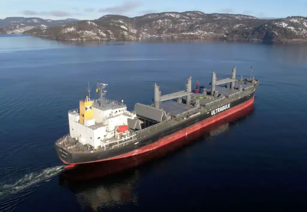 ¡Exclusivo! El Interventor de YCRT Pablo Gordillo no puede sacar el carbón porque el muelle no está habilitado y el barco Unity Odyssey está flojito de papeles