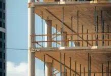 La venta de insumos para la construcción repuntó en septiembre tras dos meses en baja La actividad de la construcción retrocede
