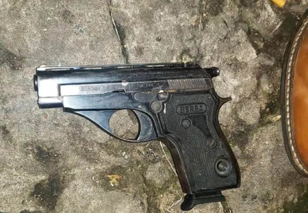 Arma apta para el disparo, pero no disponible para disparar