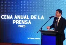 En Torres del Paine la prensa de Chile debatió sobre la sostenibilidad y la libertad de expresión El nuevo presidente de la ANP, José Tomás Santa María durante su discurso en la Cena Anual de la prensa -