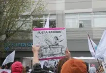ADOSAC resolvió paro de 72 horas y pide la renuncia de la presidenta del CPE ADOSAC resolvió paro de 72 horas y pide la renuncia de la presidenta del CPE - Foto: OPI Santa Cruz/Francisco Muñoz