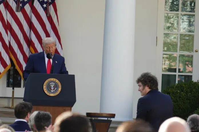 Gobierno apura anuncio de acuerdo con EEUU tras dichos de Trump