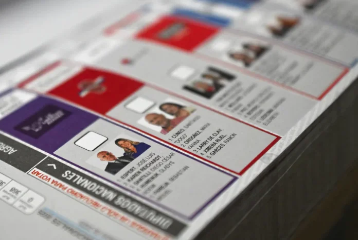 Ridículos, desesperados y sin decoro: “para votar al colorado, marcá al pelado”