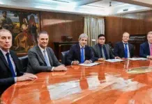 Vidal firmó con Nación el acuerdo para reducir las retenciones del petróleo convencional Vidal firmó con Nación el acuerdo para reducir las retenciones del petróleo convencional