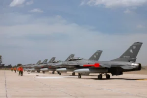 Aviones F-16: Milei encabeza acto en Córdoba Aviones F-16: Milei encabeza acto en Córdoba