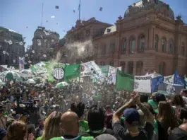 Reforma laboral: ATE denuncia fin de vigencia automática de convenios - Foto: NA