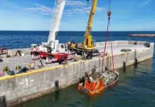 Rescataron los tres buques hundidos en Caleta Paula tras un temporal 